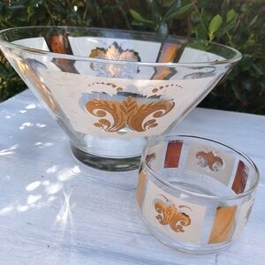 Vintage Serving Bowl Gold Leaf Fleur De Lis with Dish Anchor Hocking 70s Retro